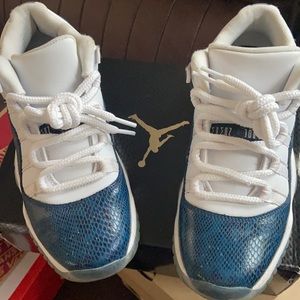 Air Jordan 11 retro low le gs